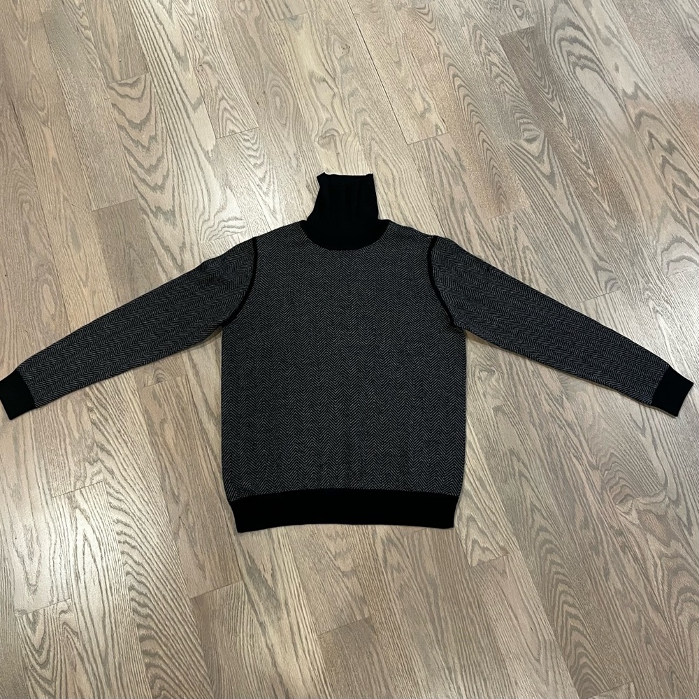 saks fifth designer turtleneck sweater
